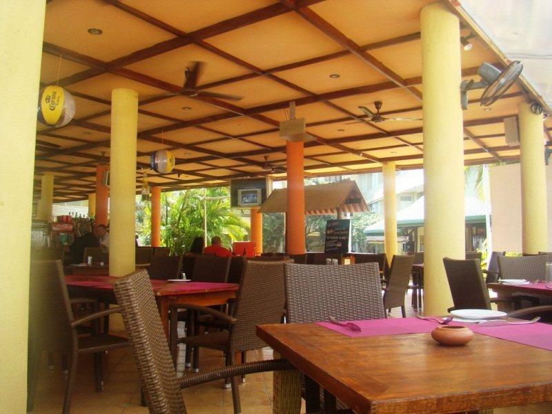 Calamander Unawatuna Beach Exterior photo