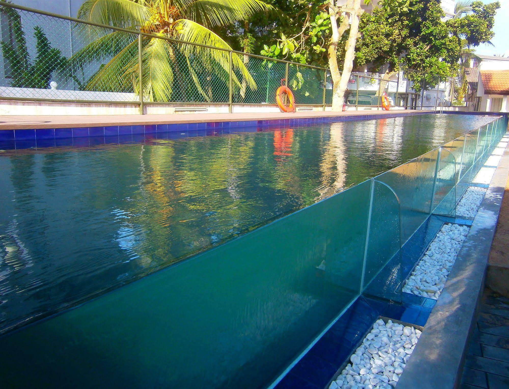 Calamander Unawatuna Beach Exterior photo