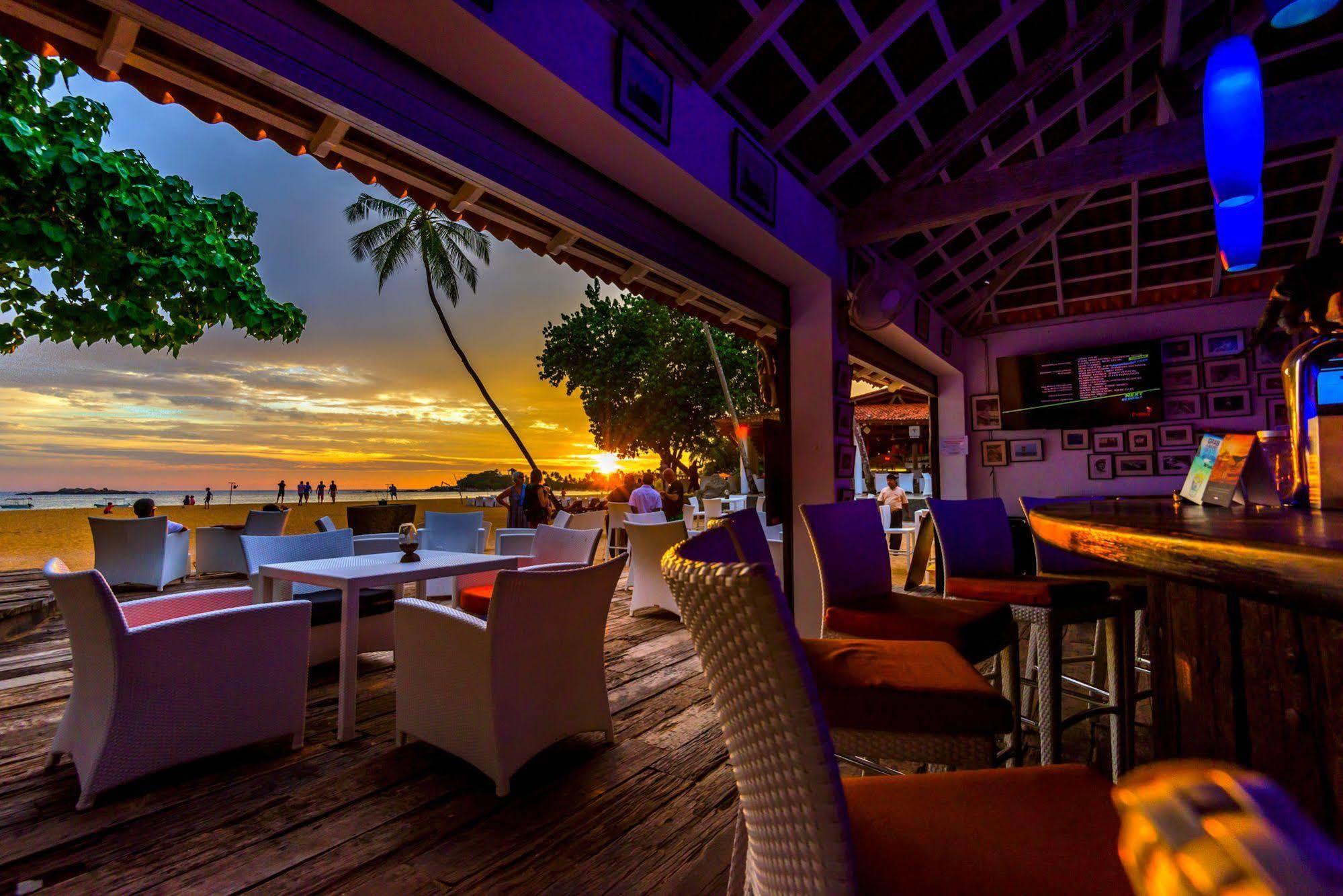Calamander Unawatuna Beach Exterior photo