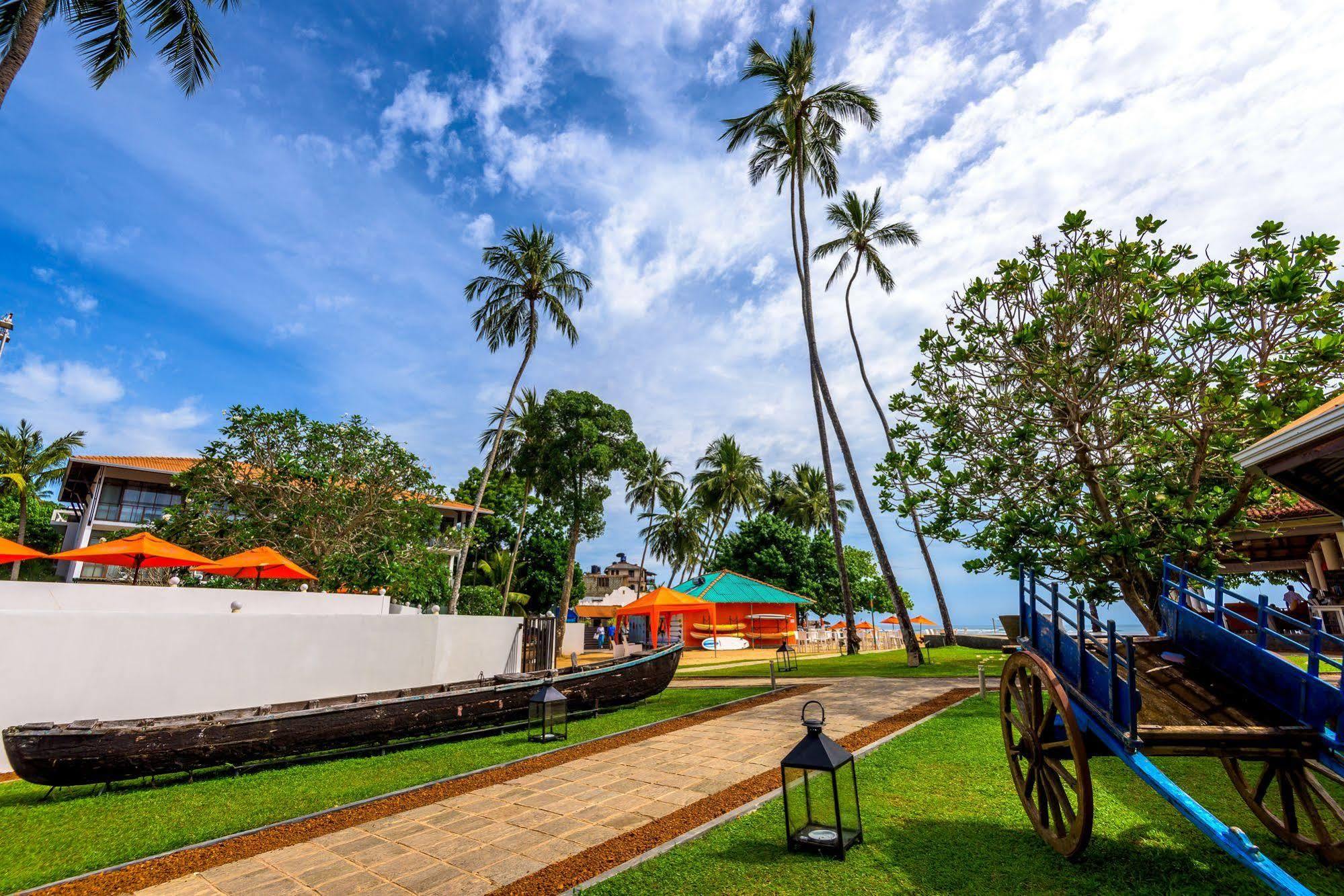 Calamander Unawatuna Beach Exterior photo