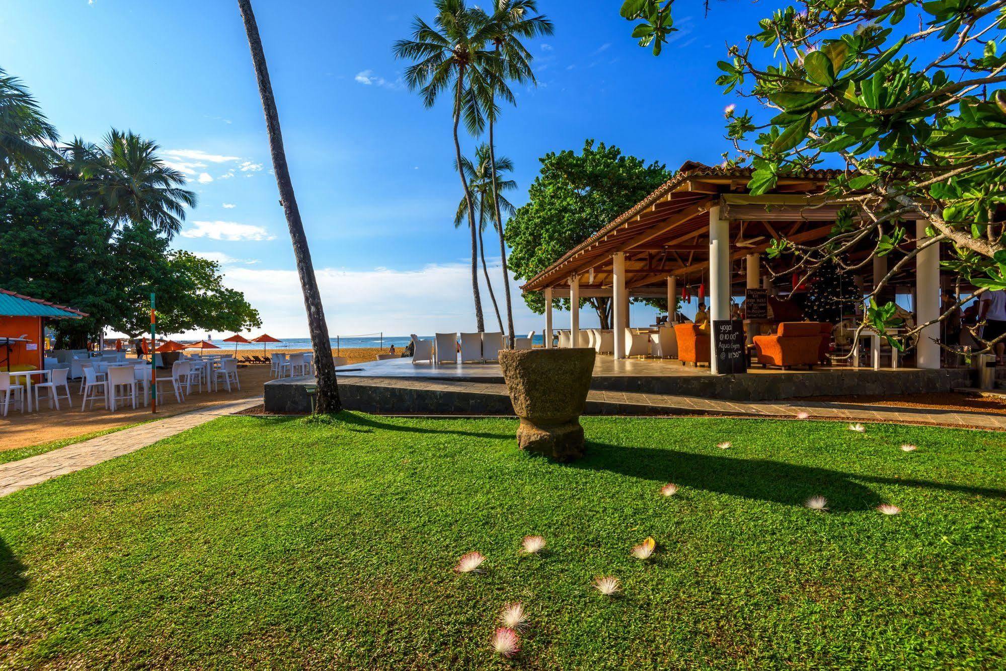 Calamander Unawatuna Beach Exterior photo