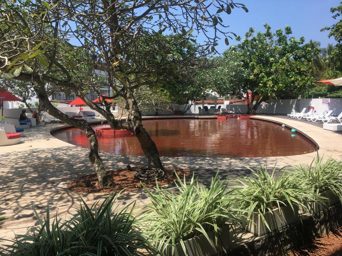 Calamander Unawatuna Beach Exterior photo